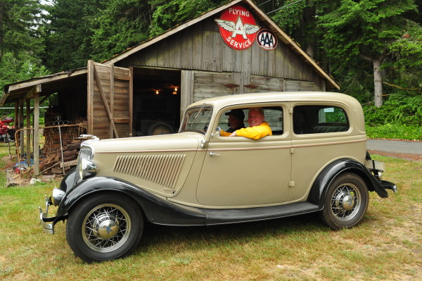 1934 Ford Standard Tudor